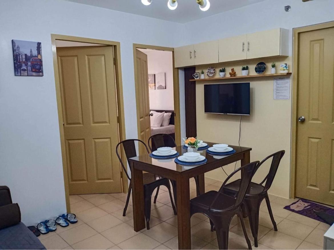 One Spatial Two Bedroom Condominium Unit With Pool And Gym Free Netflix And Wifi Iloilo City Εξωτερικό φωτογραφία